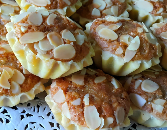 Tartaletas rellenas de almendra